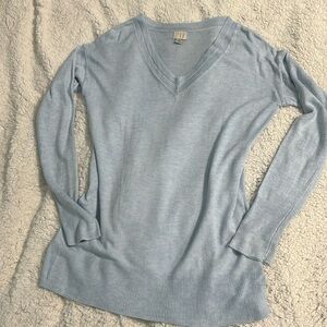 Lightweight sweater